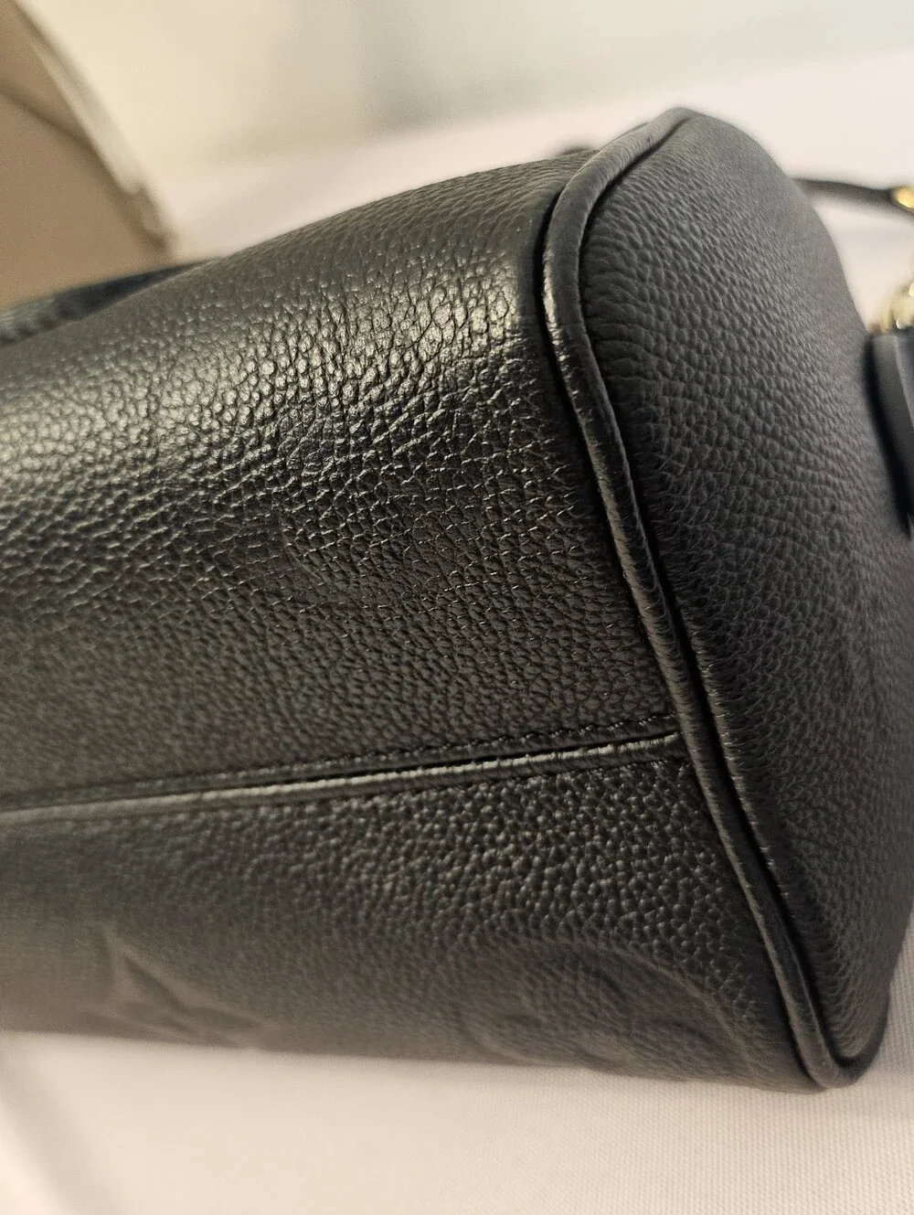 Louis Vuitton Speedy 20 Bandoulière Black Empreinte Microchipped